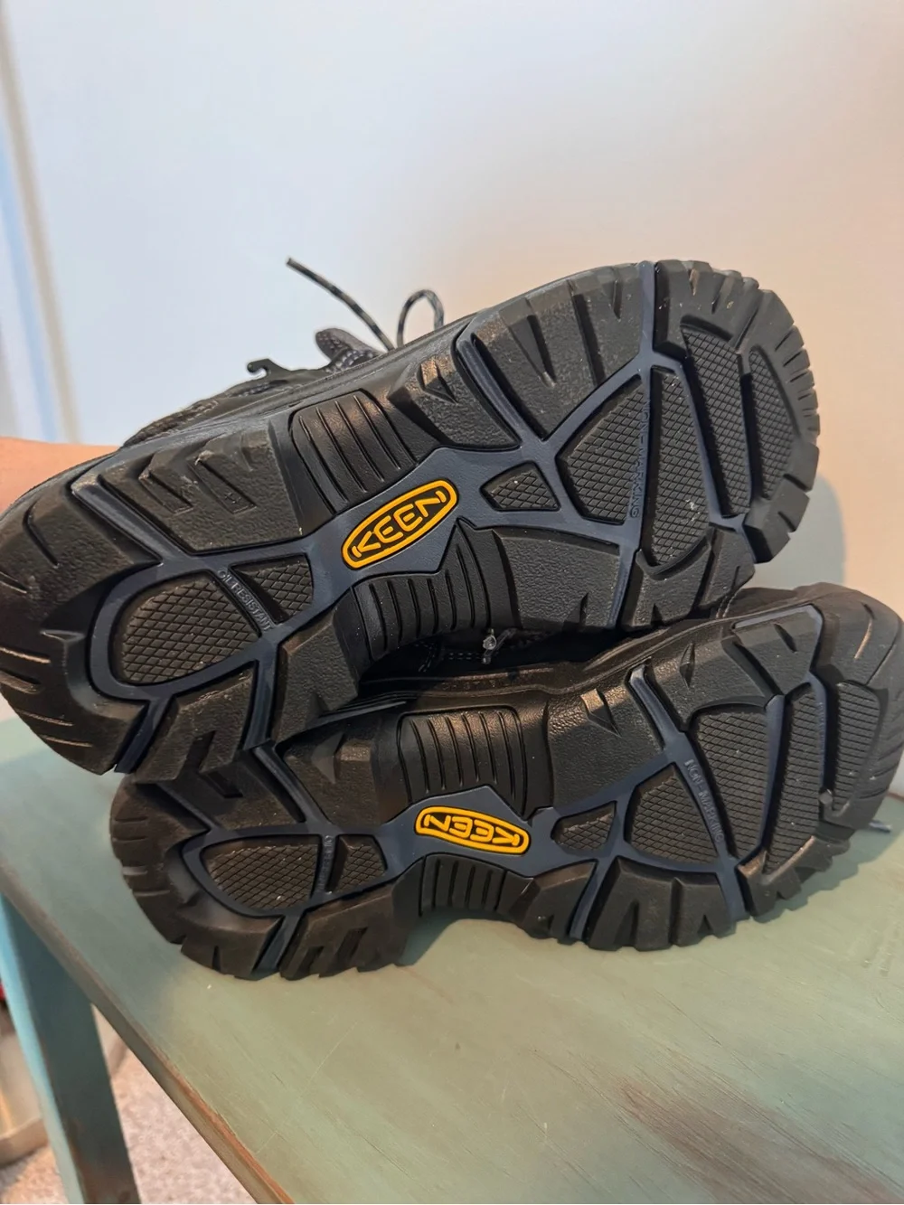 KEEN Like New Excellent Condition Utility Braddock Low Sz 8.5 Work Boots 1014605